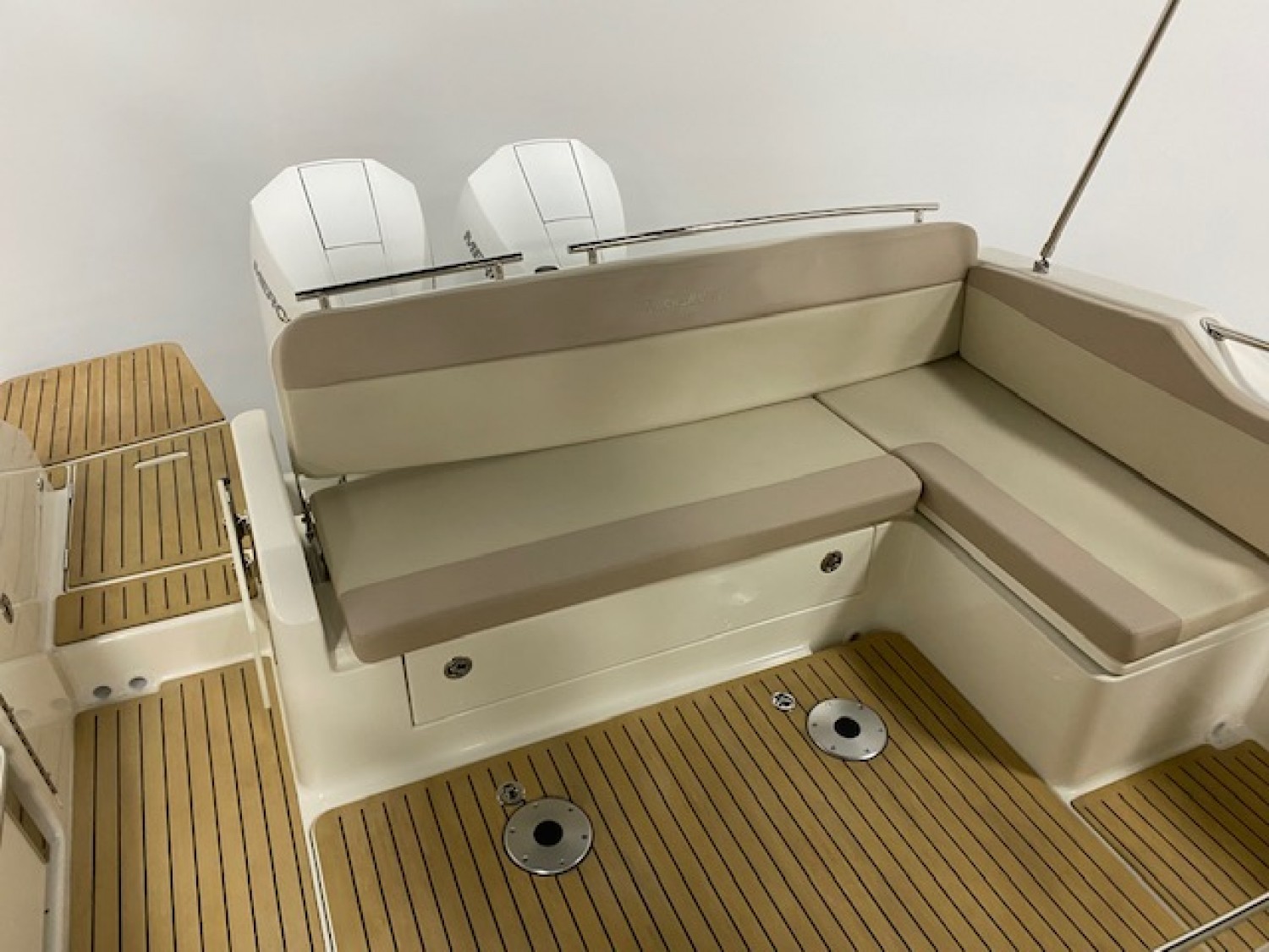 slider 25 Quicksilver Activ 875 Sundeck